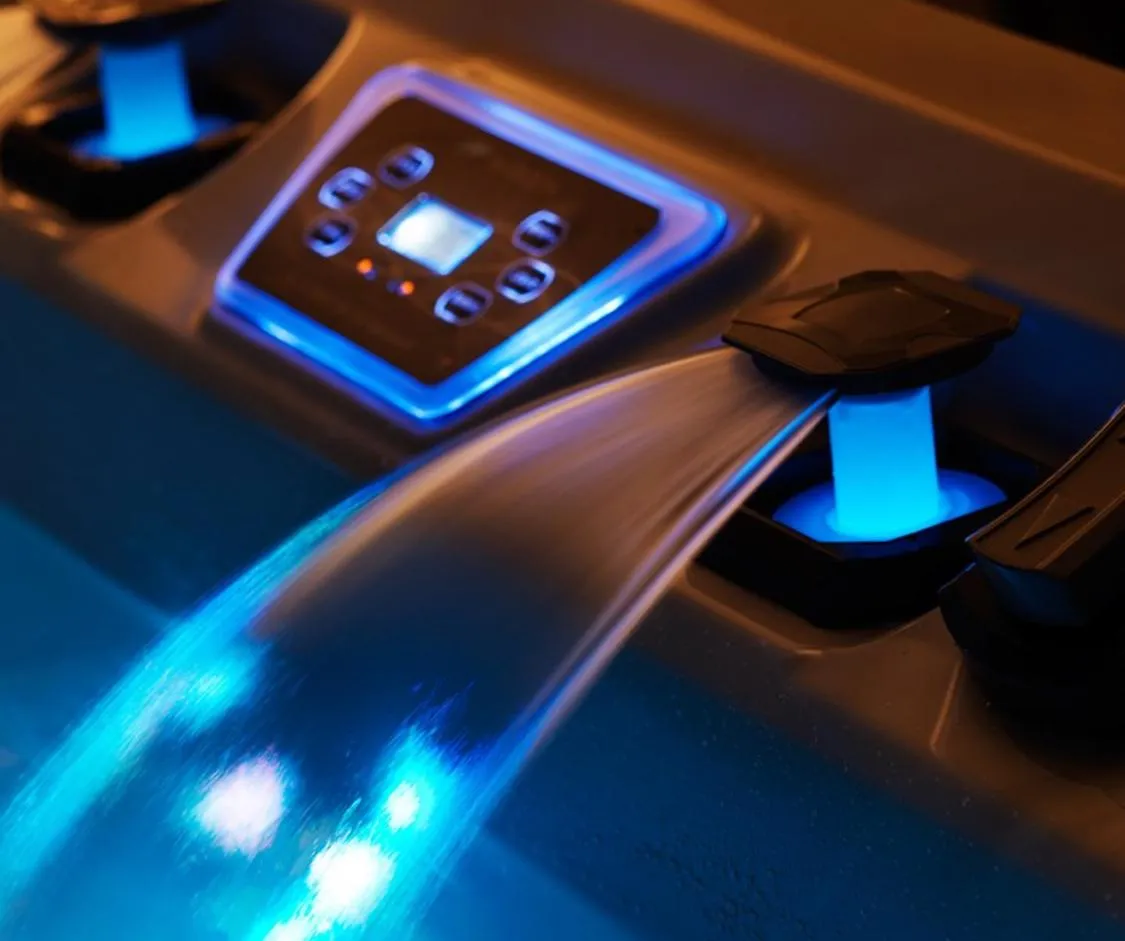 Panel sterowania jacuzzi z podświetleniem i kaskadą wodną